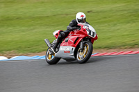 Vintage-motorcycle-club;eventdigitalimages;mallory-park;mallory-park-trackday-photographs;no-limits-trackdays;peter-wileman-photography;trackday-digital-images;trackday-photos;vmcc-festival-1000-bikes-photographs